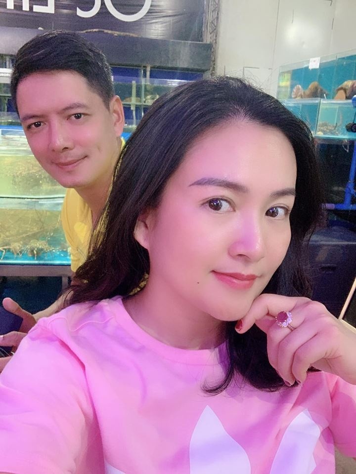 Kim Ly tang hoa cho Ha Ho ngay Valentine anh 12