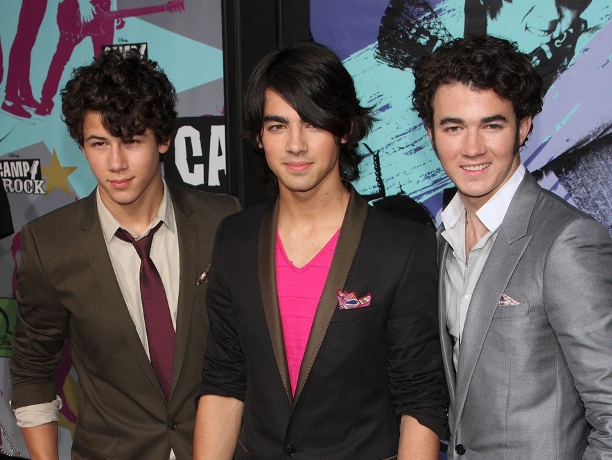 Nhom nhac Jonas Brothers tai hop sau 6 nam anh 1