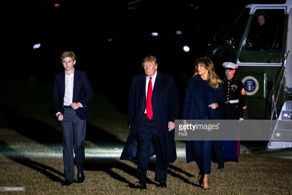 Barron cao hon cha Donald Trump o tuoi 12 anh 2