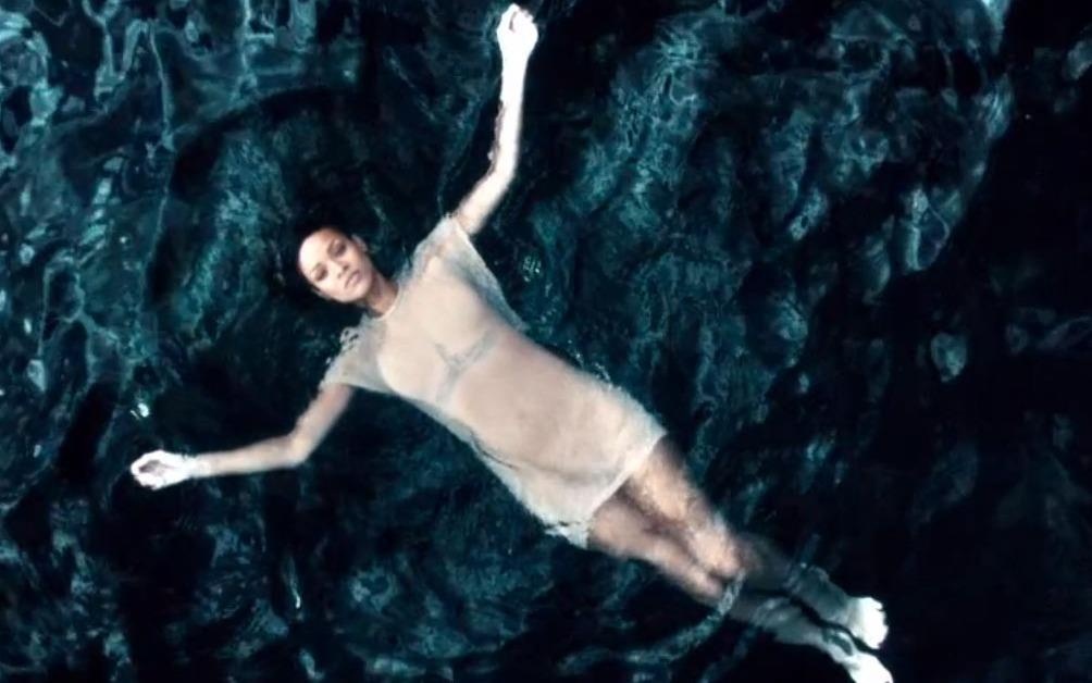 Diamonds - Rihanna hinh anh