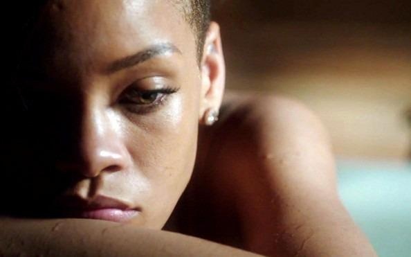 Stay - Rihanna ft Mikky Ekko hinh anh