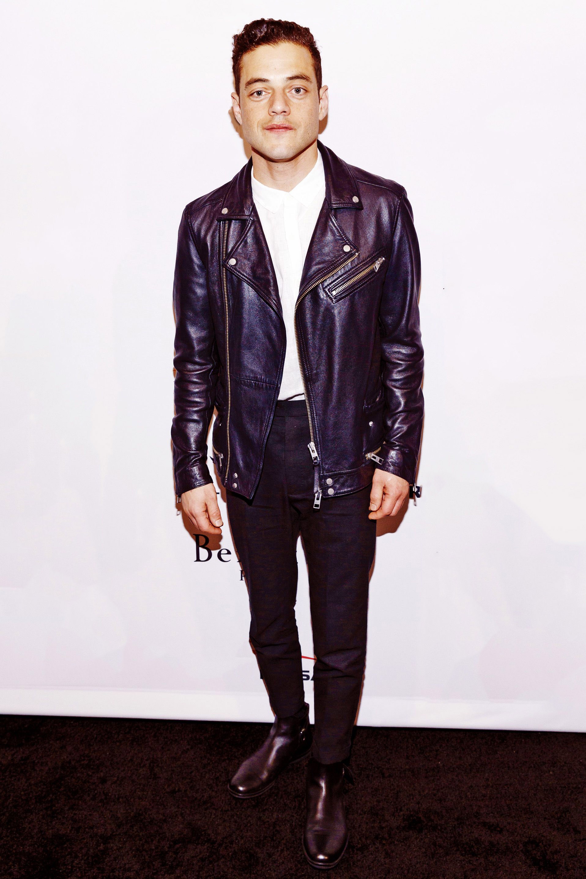 Phong cach thoi trang cua Rami Malek anh 7