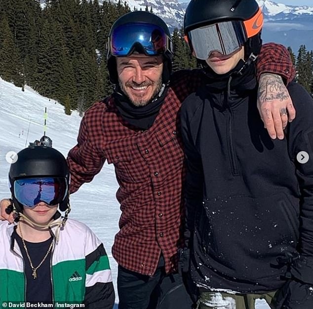 Gia dinh Beckham di truot tuyet anh 1