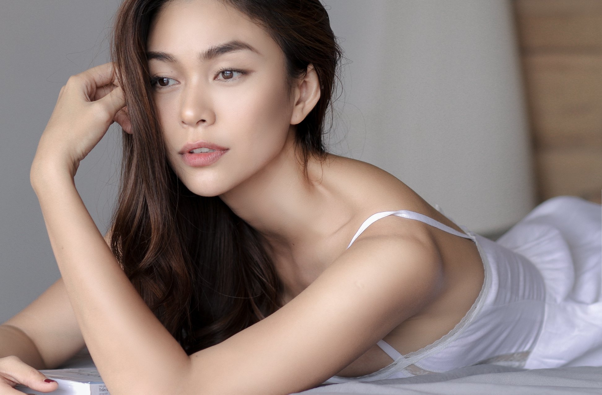 A hau Mau Thuy tuoi 27 anh 9