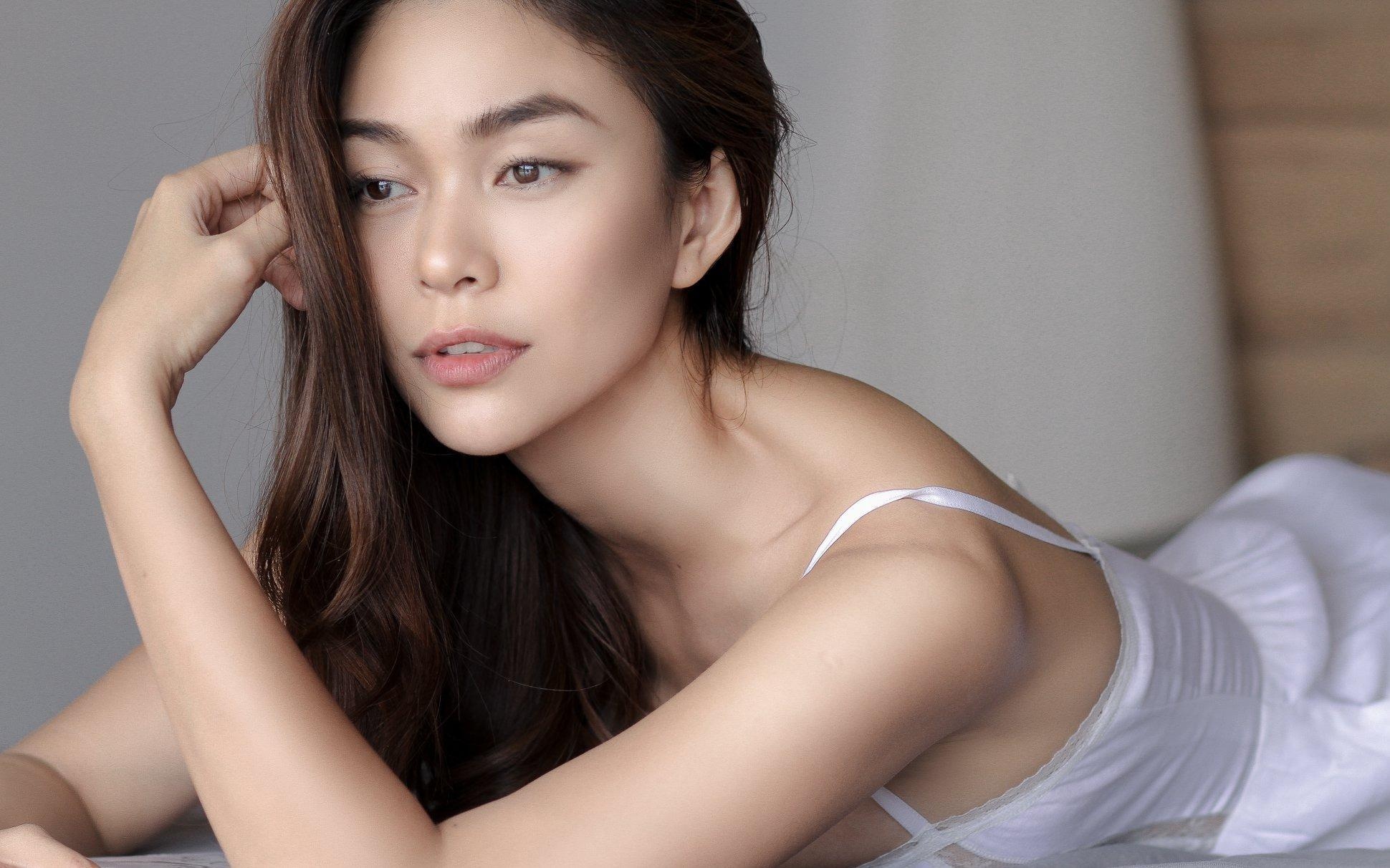 A hau Mau Thuy nu tinh va quyen ru o tuoi 27 hinh anh