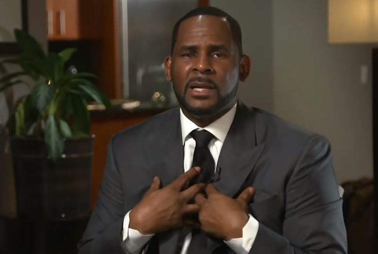 R. Kelly quay roi tinh duc anh 1