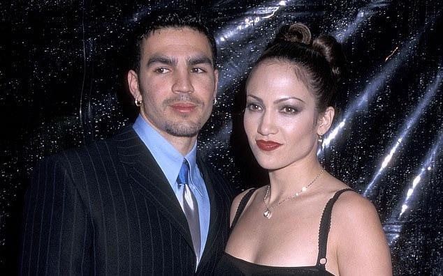 Tinh su phuc tap cua Jennifer Lopez truoc khi dinh hon Alex Rodriguez hinh anh