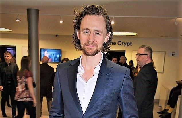 Nhan sac nam than Loki Tom Hiddleston anh 8