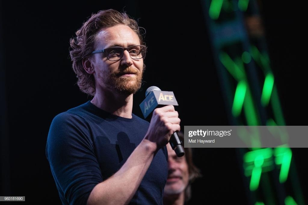 Nhan sac nam than Loki Tom Hiddleston anh 7