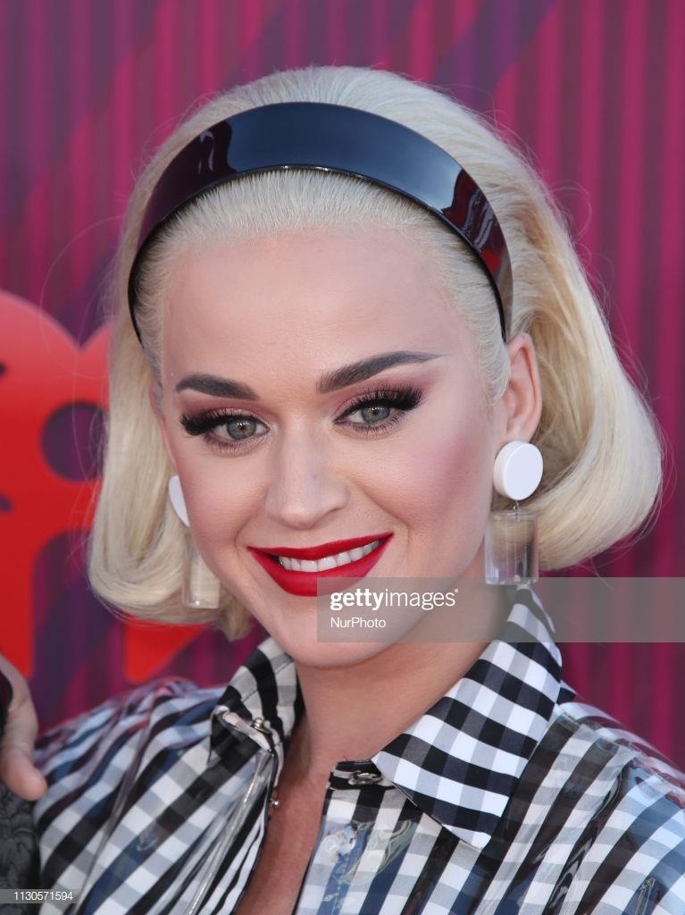 Taylor Swift va Katy Perry anh 4