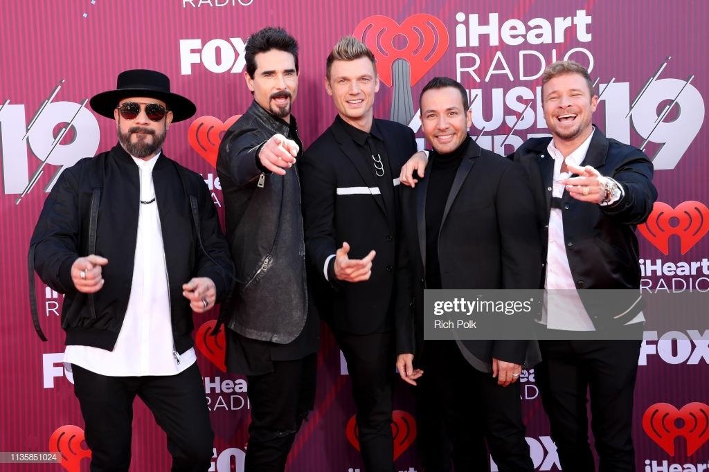 Taylor Swift va Katy Perry anh 7