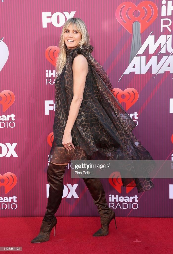 Taylor Swift va Katy Perry anh 9