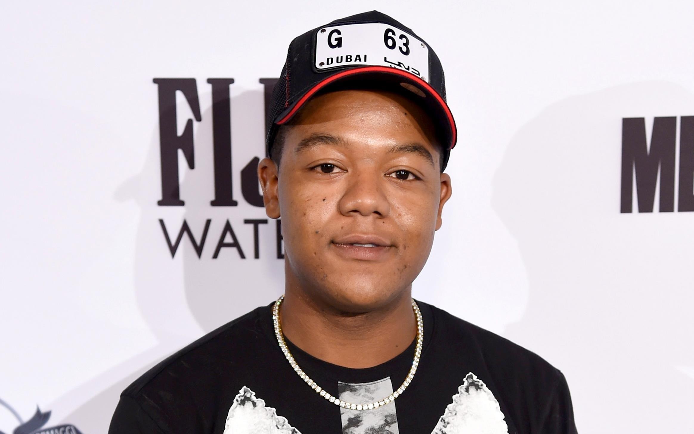 Sao Disney bi doi boi thuong 1,5 trieu USD vi quay roi tinh duc hinh anh