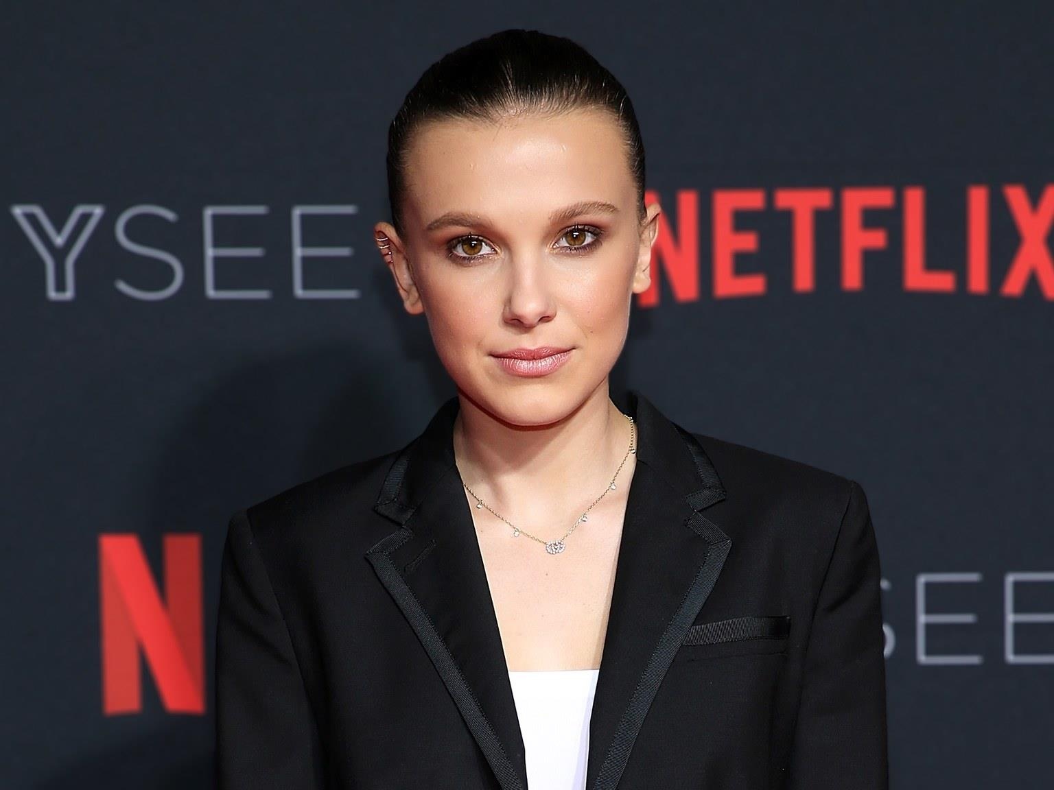 Ban gai tin don cua Romeo Beckham anh 7