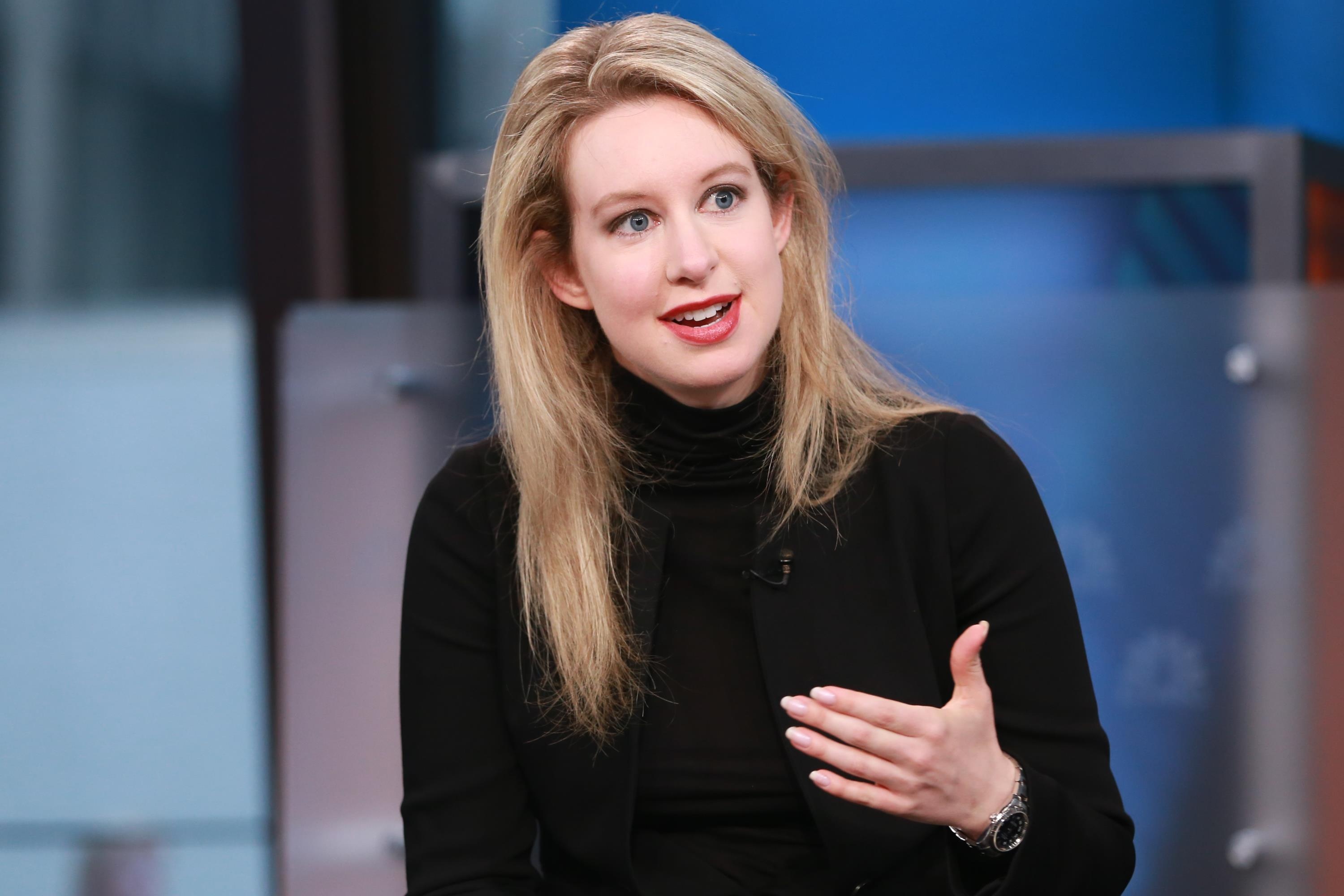 Nữ tỷ phú Elizabeth Holmes ảnh 1 Nu ty phu Elizabeth Holmes anh 1
