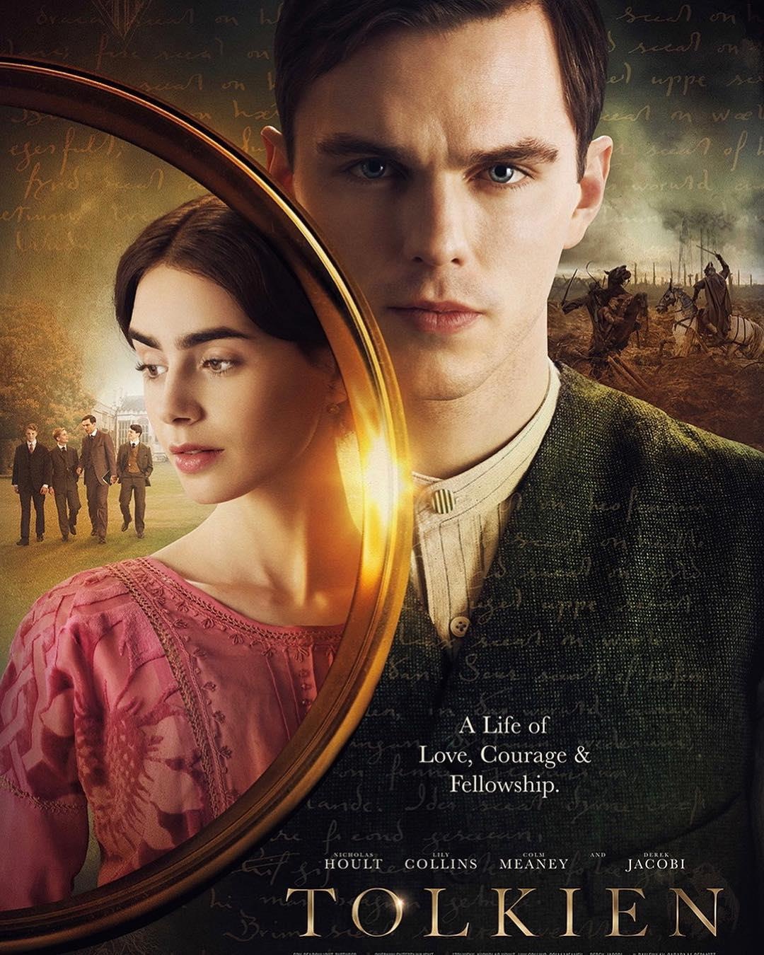 Lily Collins tuoi 30 anh 11