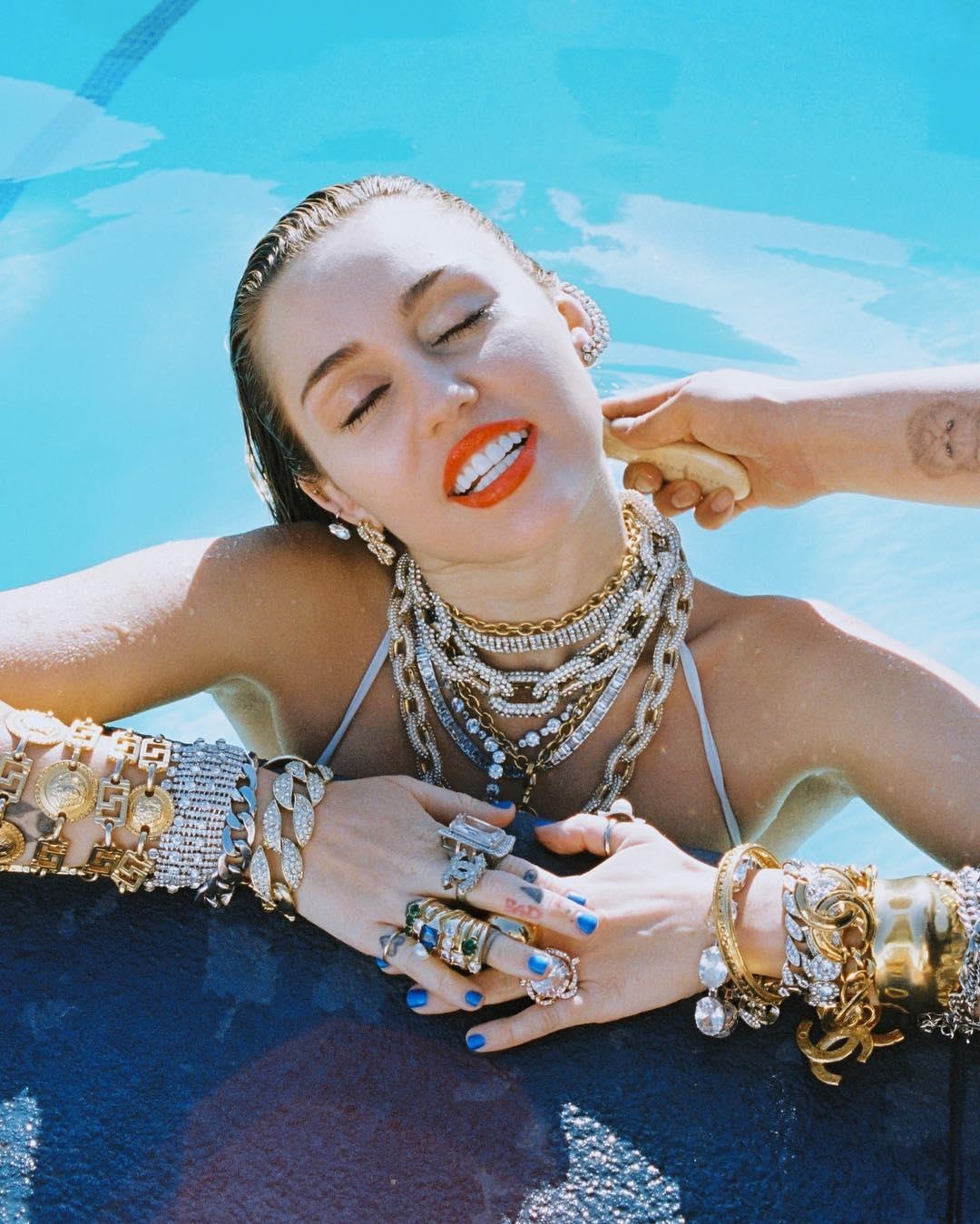 Thời trang của Miley Cyrus  ảnh 1 Thoi trang cua Miley Cyrus anh 1