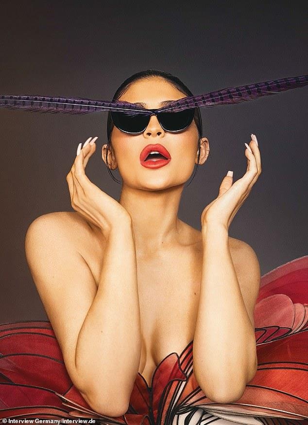 Kylie Jenner giau co tu than anh 8