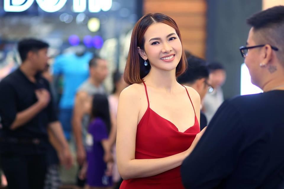 Dien vien Anh Thu mac noi y anh 2