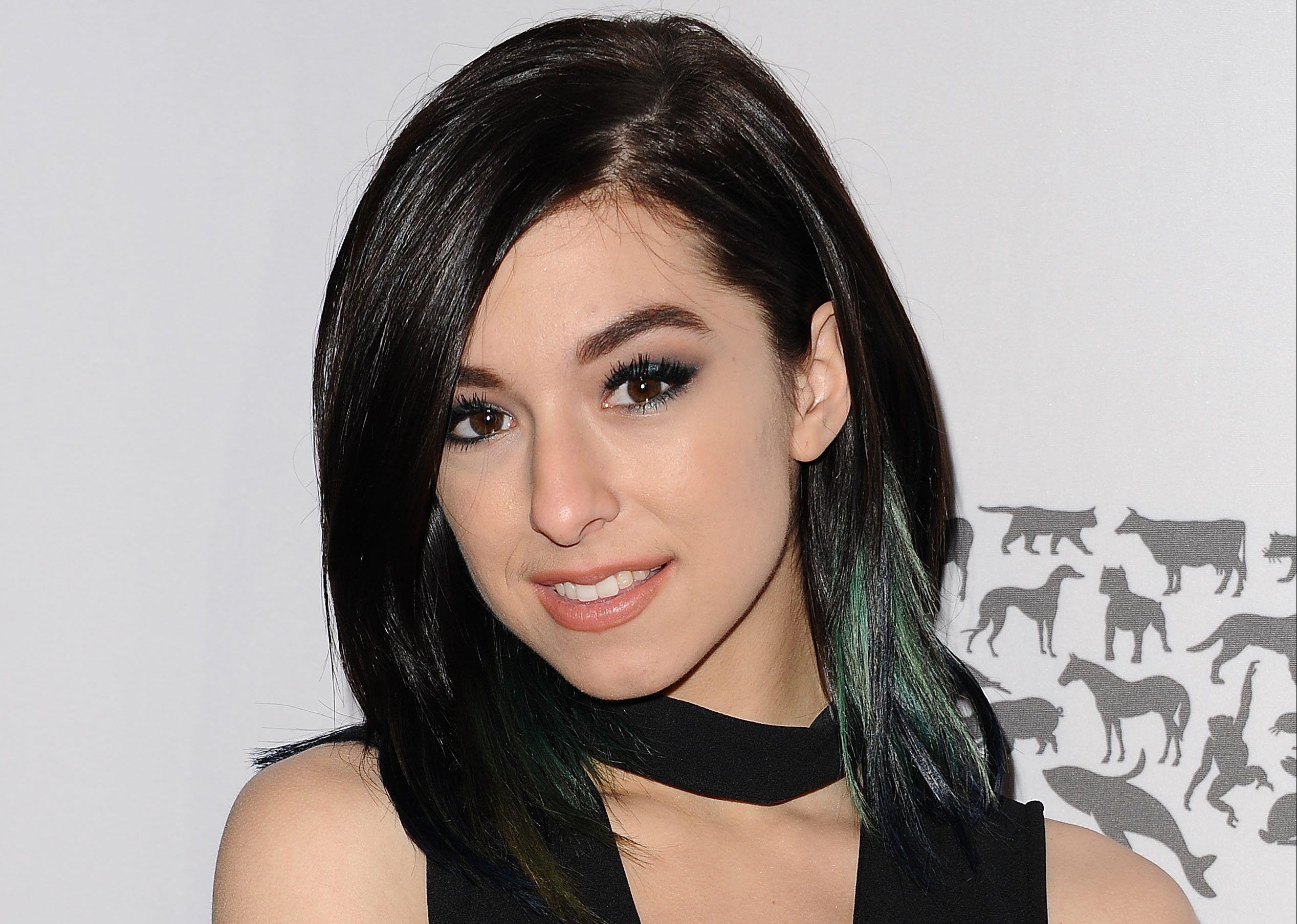 Ca si tre bi tan cong anh 7