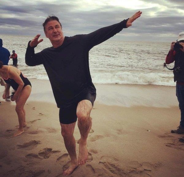 che nhao nguoi chau A anh 6