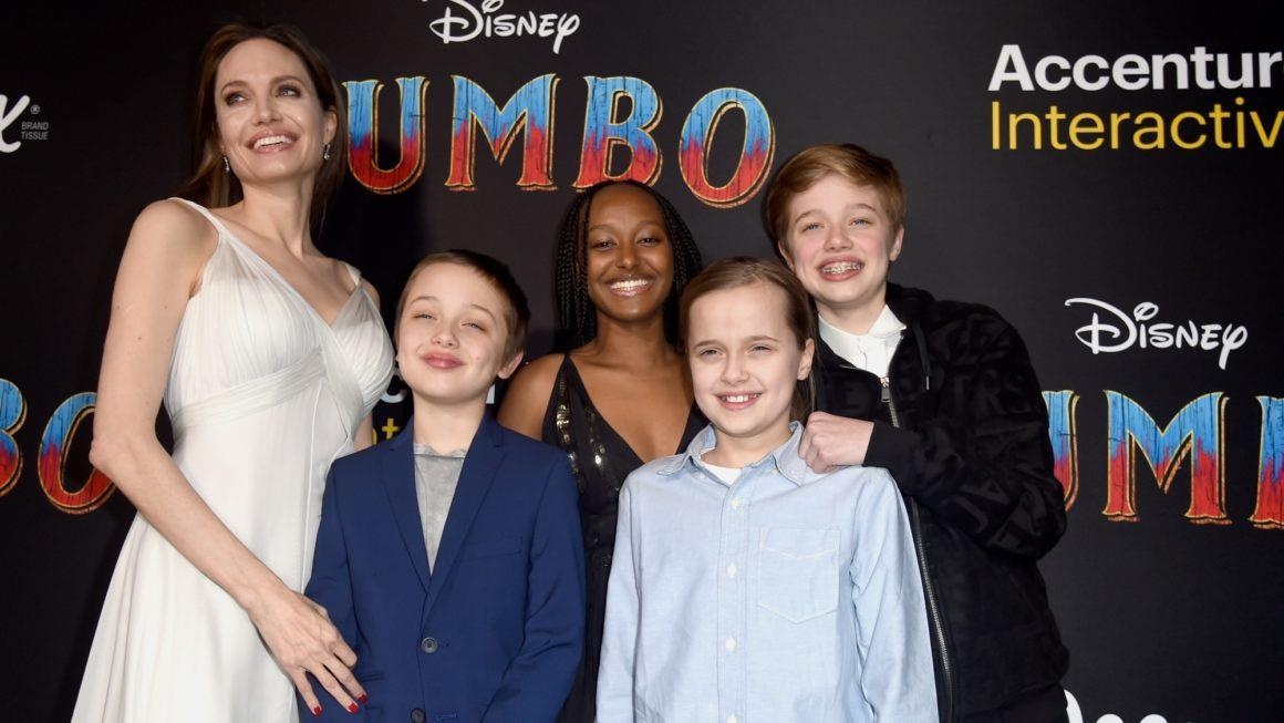 Angelina Jolie và Brad Pitt ảnh 2 Angelina Jolie va Brad Pitt anh 2