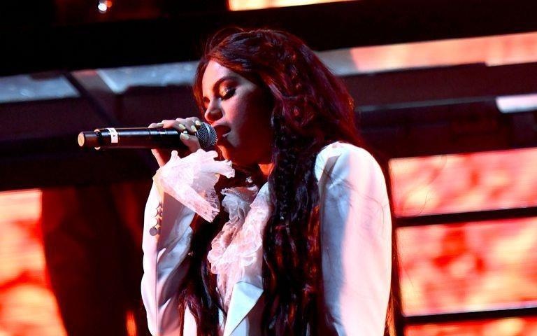 Selena Gomez, Hailey Bieber va dan sao dinh dam vui choi tai Coachella hinh anh