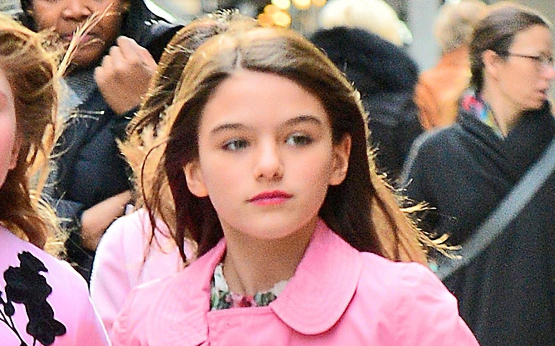 Con gai Tom Cruise xinh dep va cao lon o tuoi 13 hinh anh