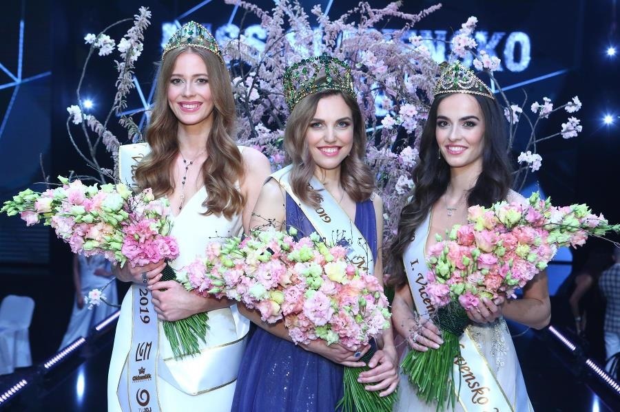 Hoa hậu giống Angelina Jolie ảnh 1 Hoa hau giong Angelina Jolie anh 1