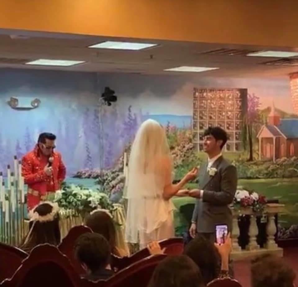 Sao Game of Thrones anh 1