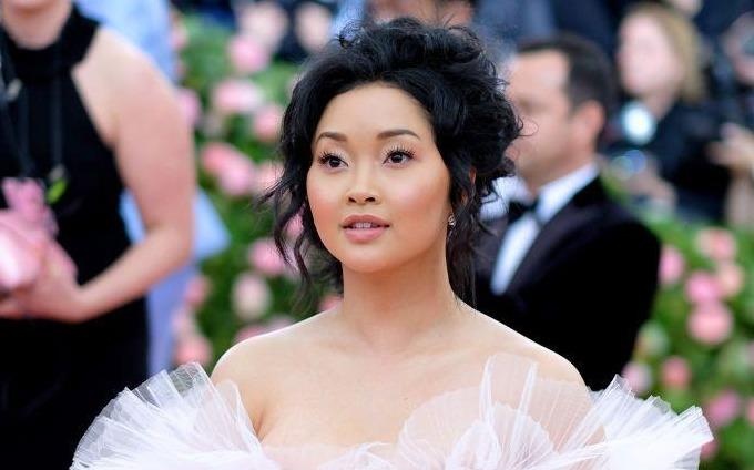Co gai Can Tho dong bom tan My quyen ru tren tham do Met Gala 2019 hinh anh