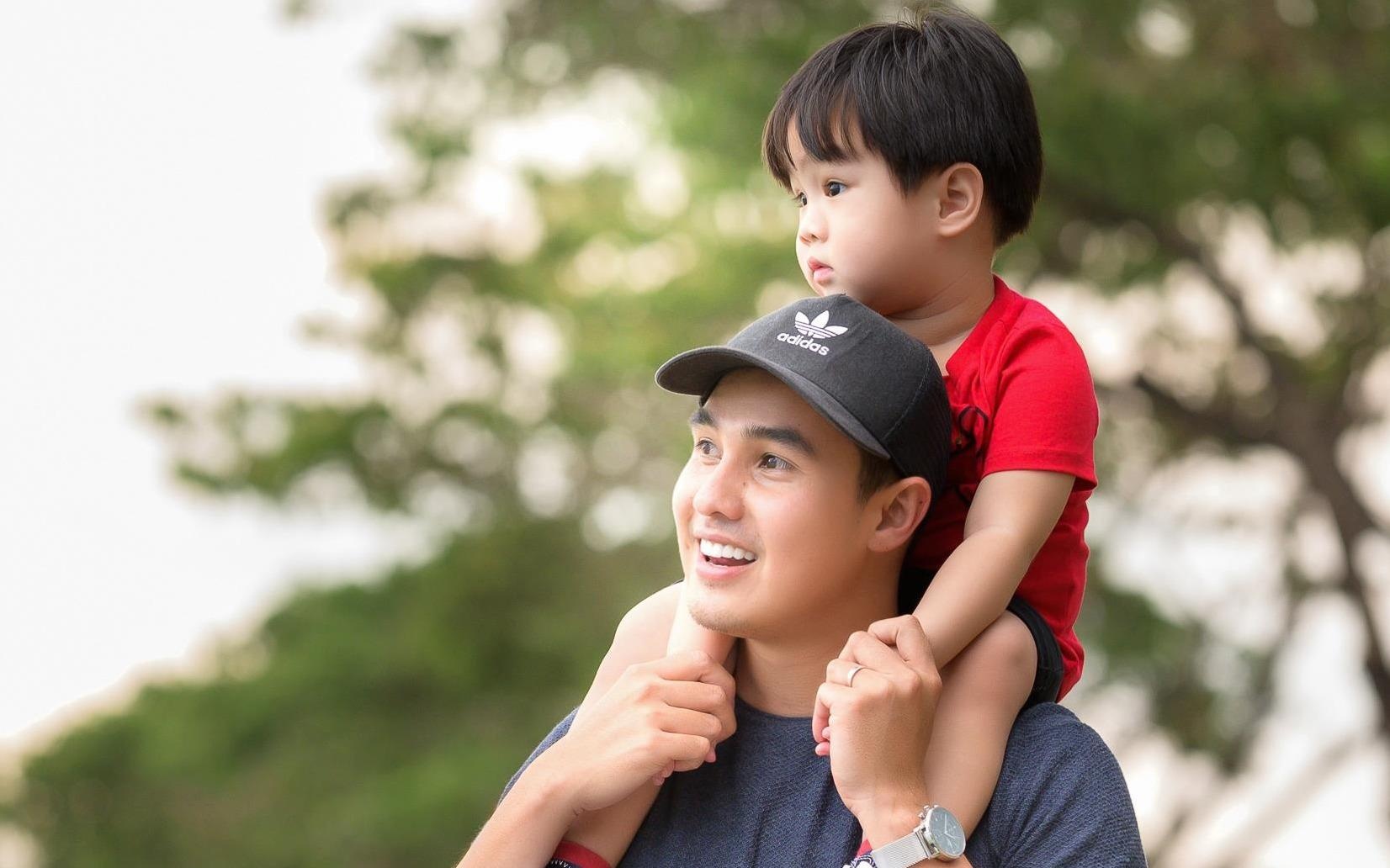 Baggio - hot boy lai Tay, dao hoa thanh ong bo cua cap sinh doi hinh anh