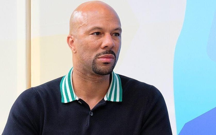 Rapper My tui nhuc khi bi nguoi than quay roi tinh duc nam 10 tuoi hinh anh