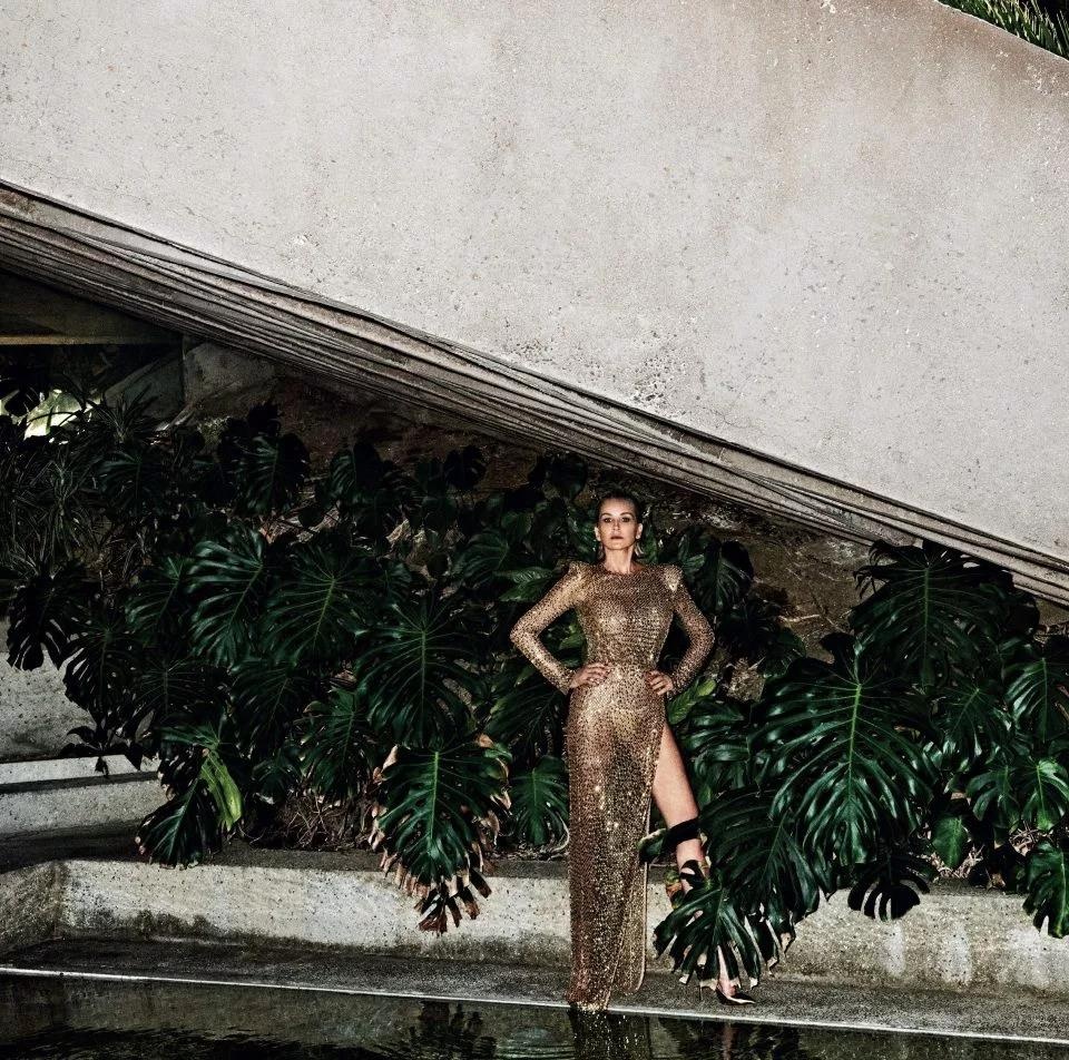 Nu minh tinh 'Ban nang goc' anh 8