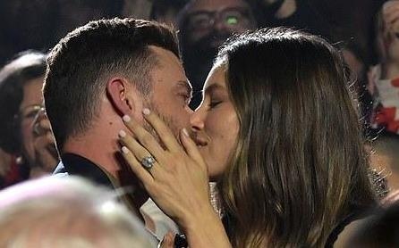 Vo chong Justin Timberlake van ngot ngao nhu luc moi yeu hinh anh