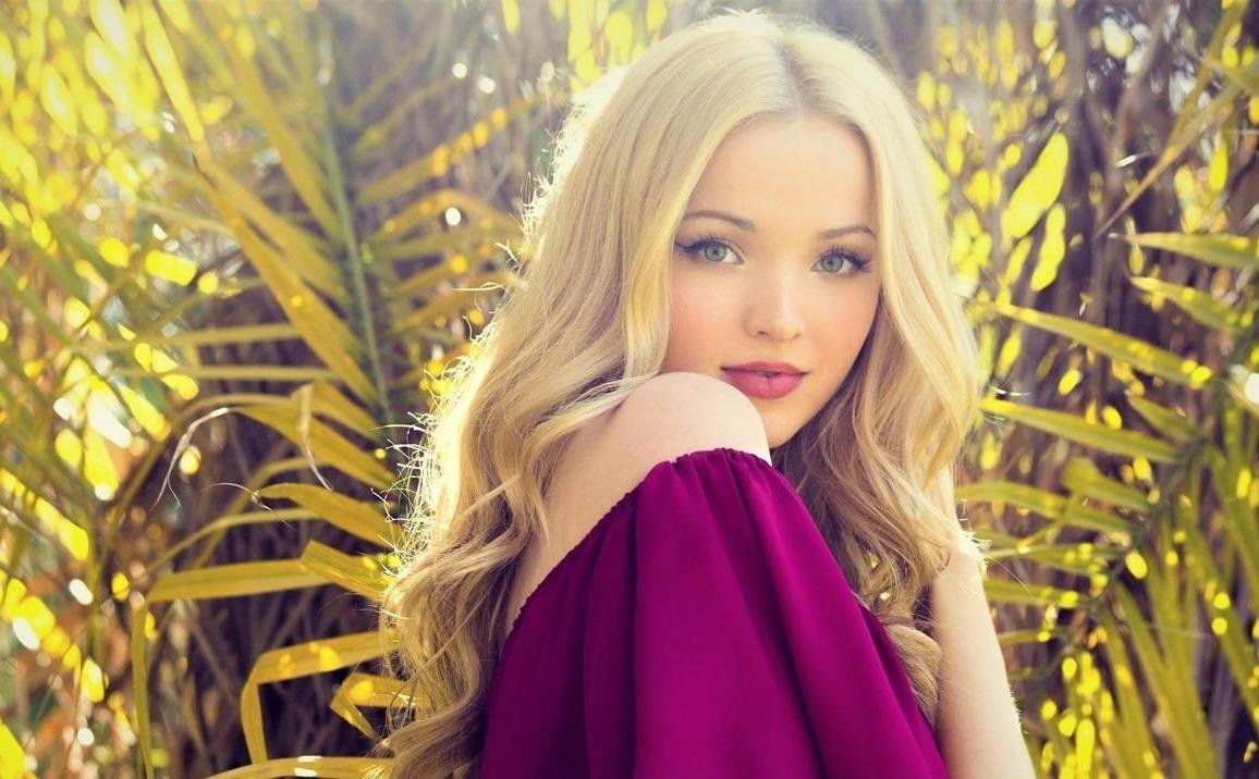 Ve dep nhu bup be cua cuu ngoi sao kenh Disney hinh anh