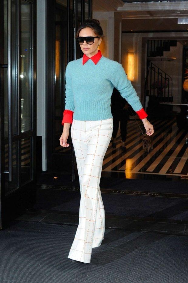 Street style cua Victoria Beckham anh 1