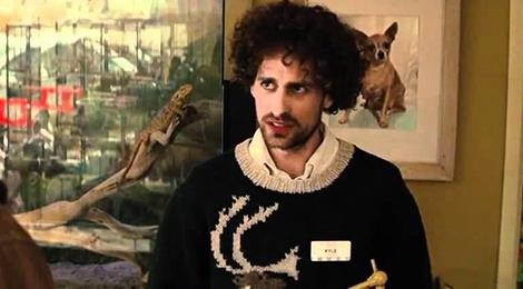 Dien vien 'Thor' bi xe tong sau khi nhay cau tu tu hinh anh