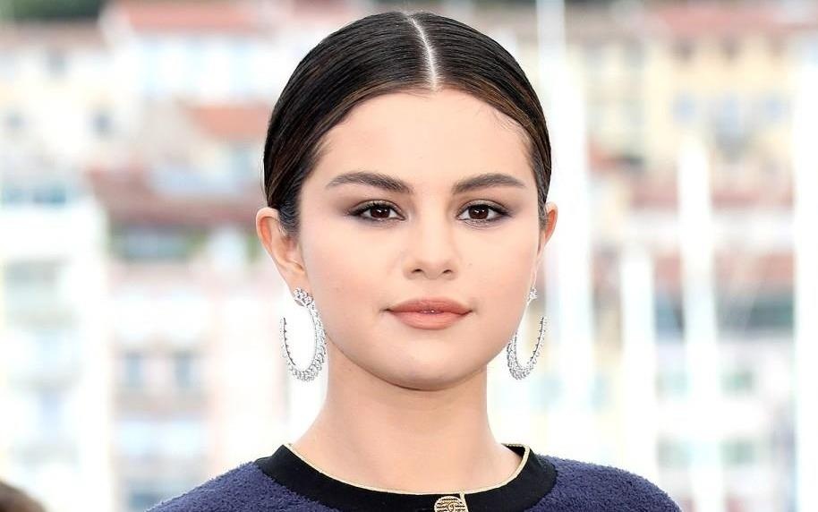 Selena Gomez khang dinh mang xa hoi tac dong xau toi gioi tre hinh anh