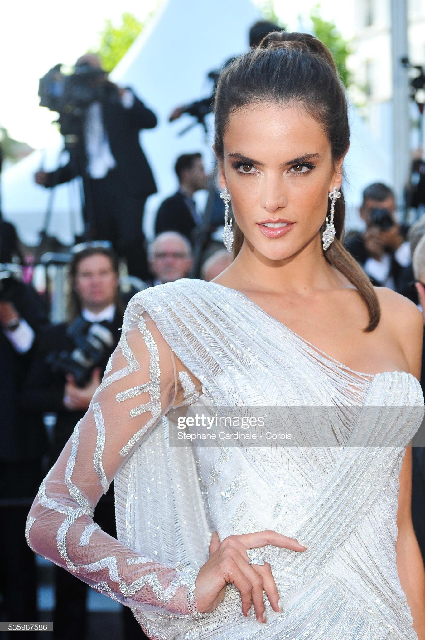 Alessandra Ambrosio tai Cannes anh 8