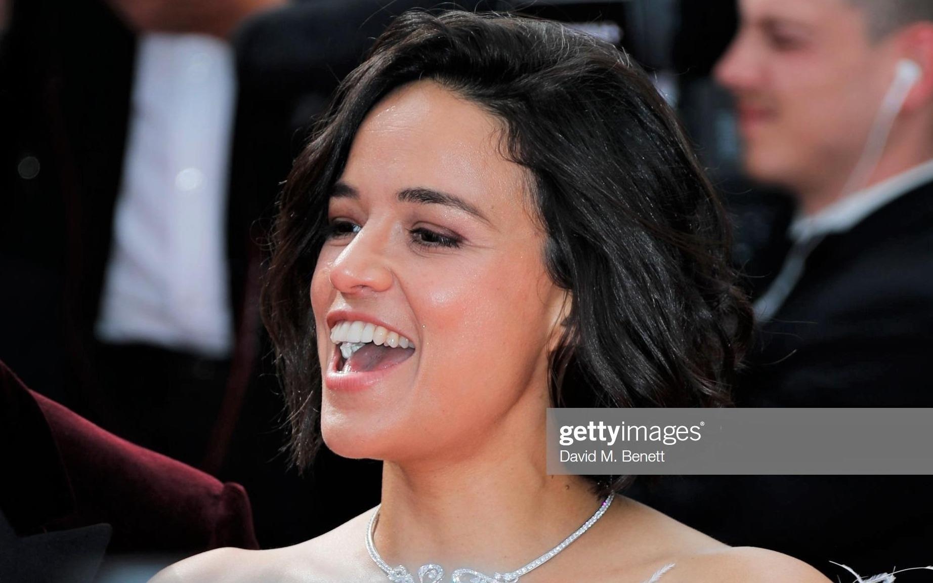 Sao 'Fast & Furious' bi la o vi nhai keo cao su tren tham do Cannes hinh anh