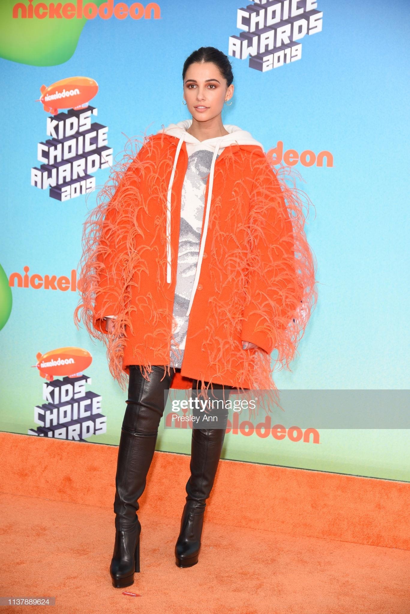 thoi trang cua Naomi Scott anh 7