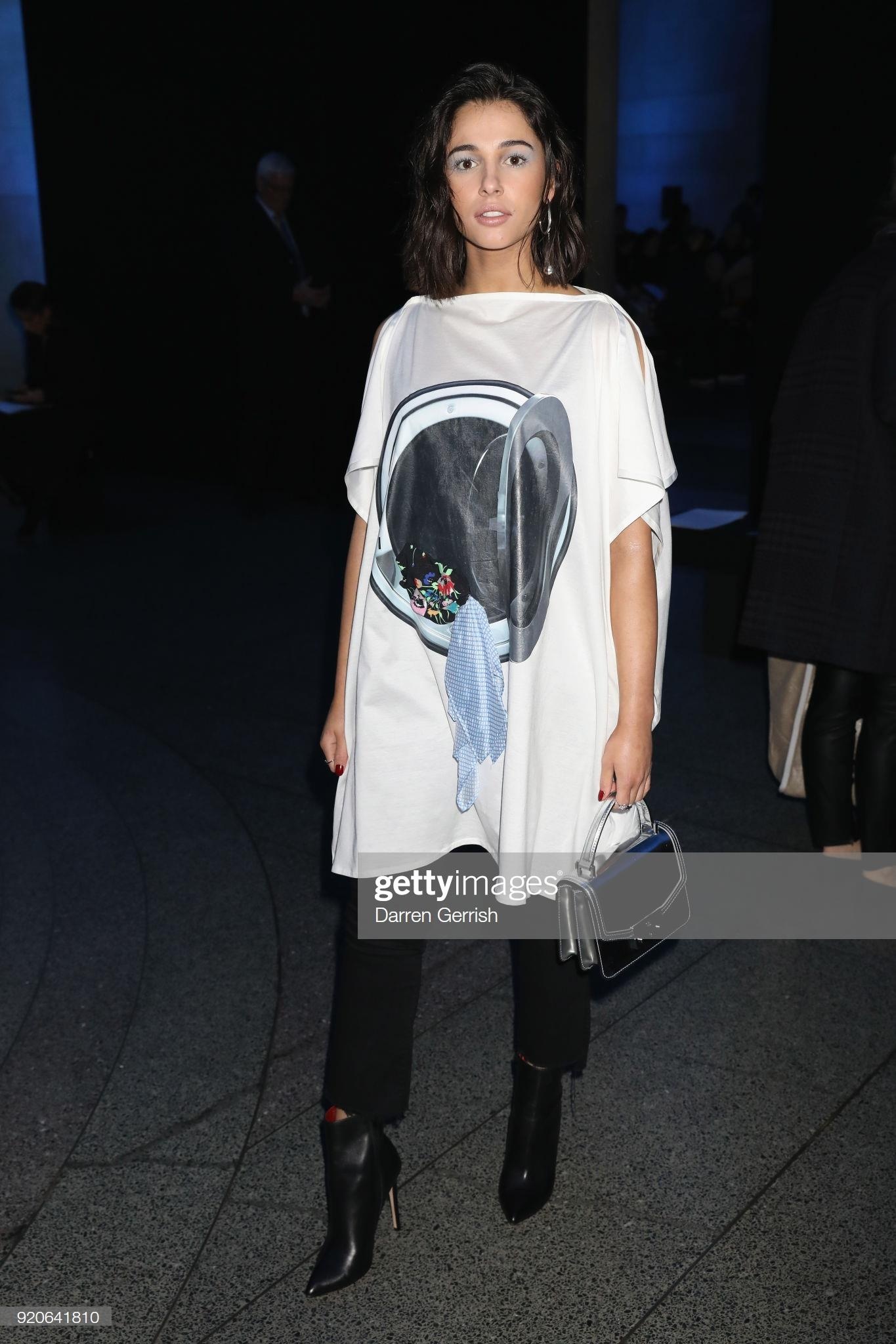 thoi trang cua Naomi Scott anh 5