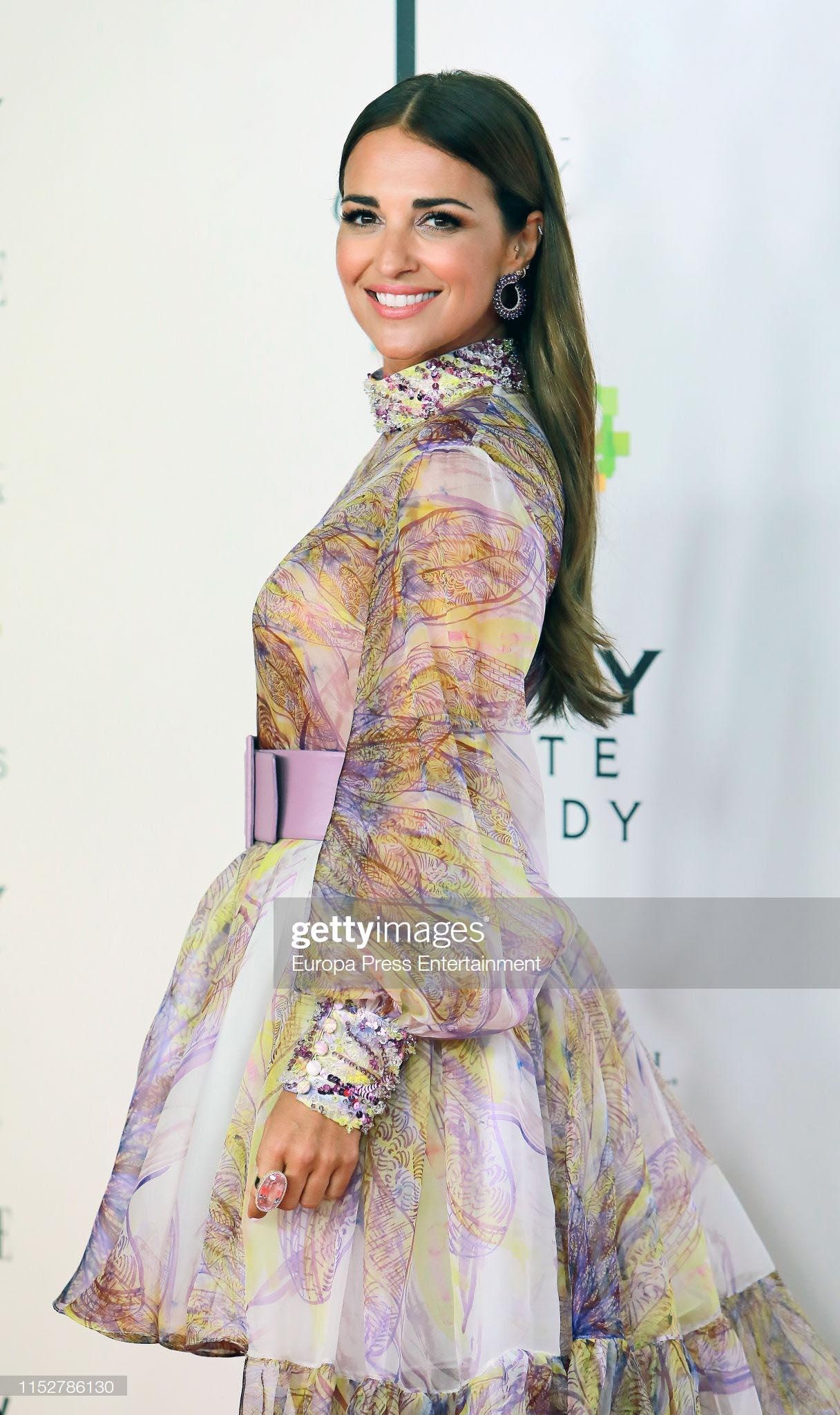 Ban gai Ronaldo anh 8