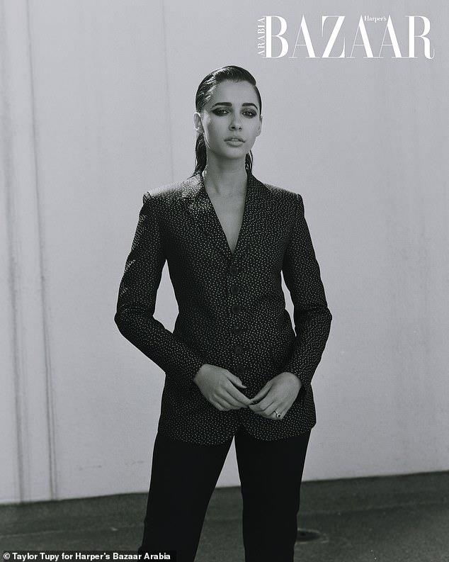 Diễn viên Aladdin đẹp ma mị  ảnh 6 Dien vien Aladdin dep ma mi anh 6