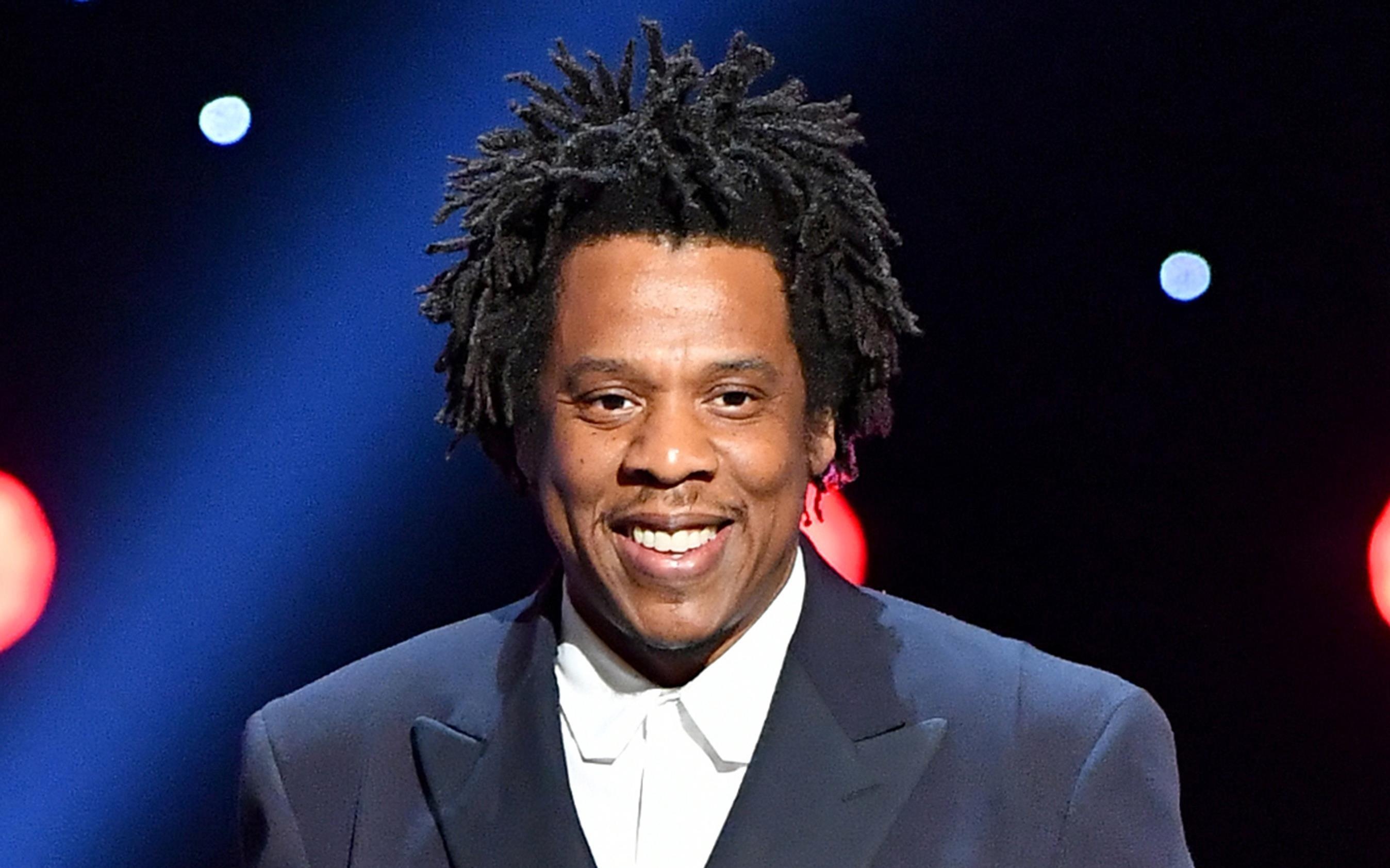 Forbes cong bo chong Beyonce la rapper dau tien tro thanh ty phu USD hinh anh