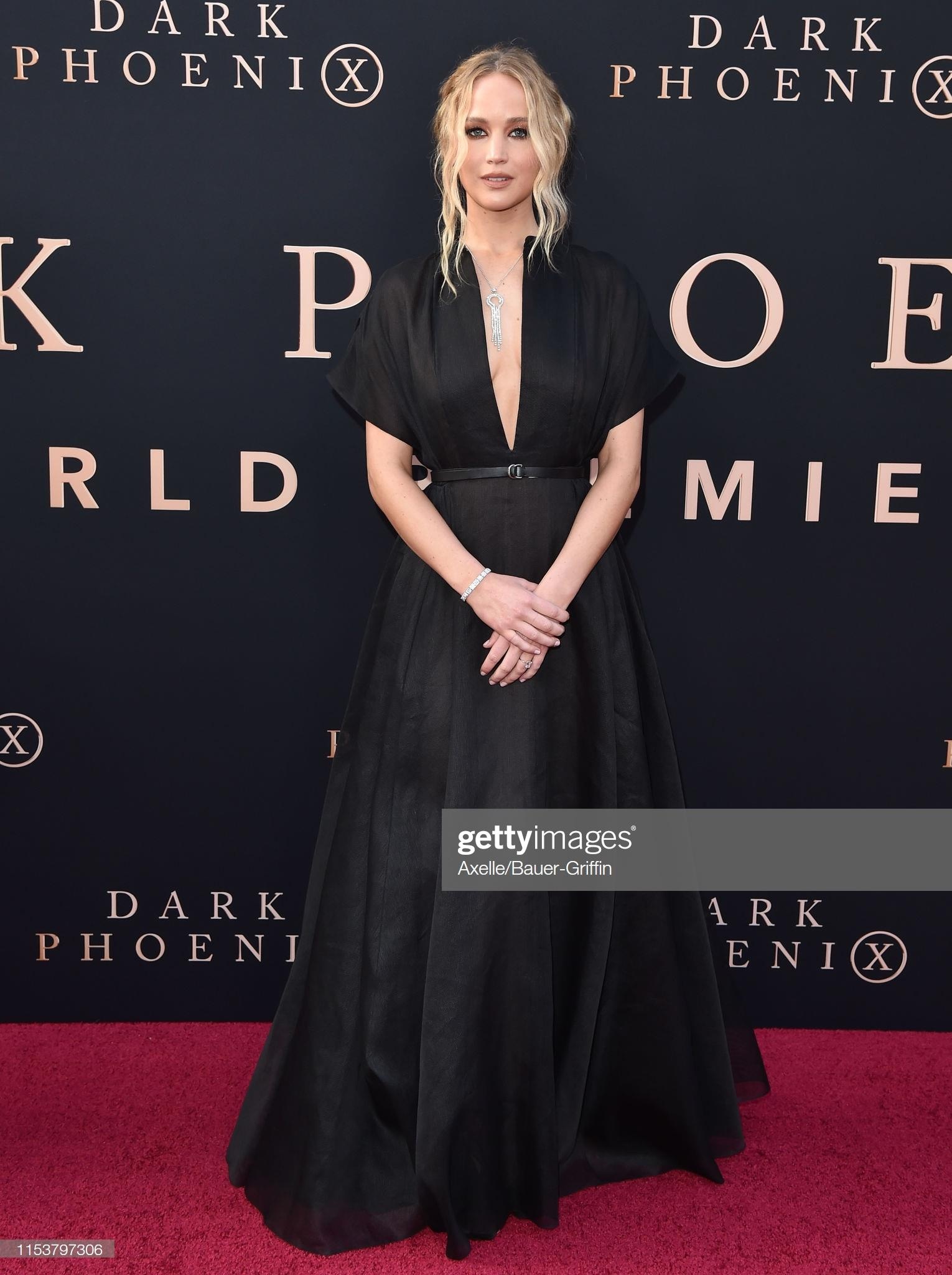 Ivanka Trump mac thanh lich anh 7