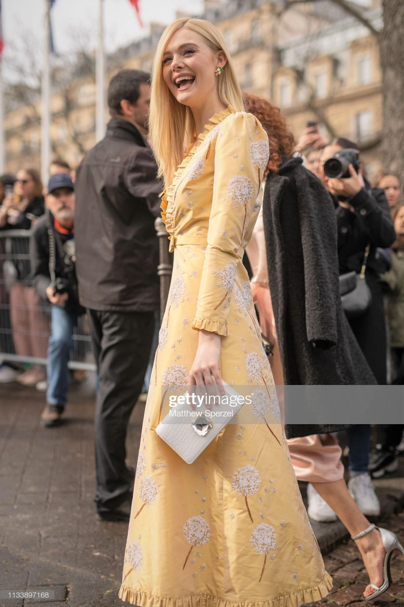 street style cua Elle Fanning anh 1