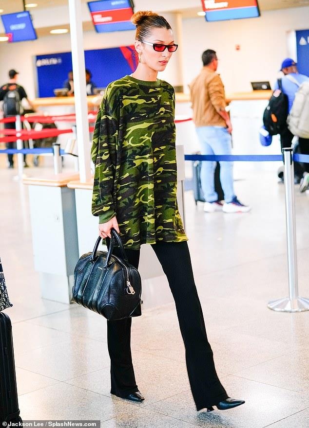 Victoria Beckham mặc thanh lịch  ảnh 3 Victoria Beckham mac thanh lich anh 3