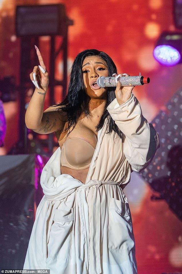 Cardi B is worried about her father's death 2